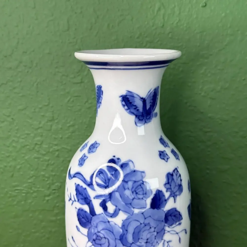Vintage Chinese Blue White Porcelain Vase Painted Butterfly Floral Asian Ceramic